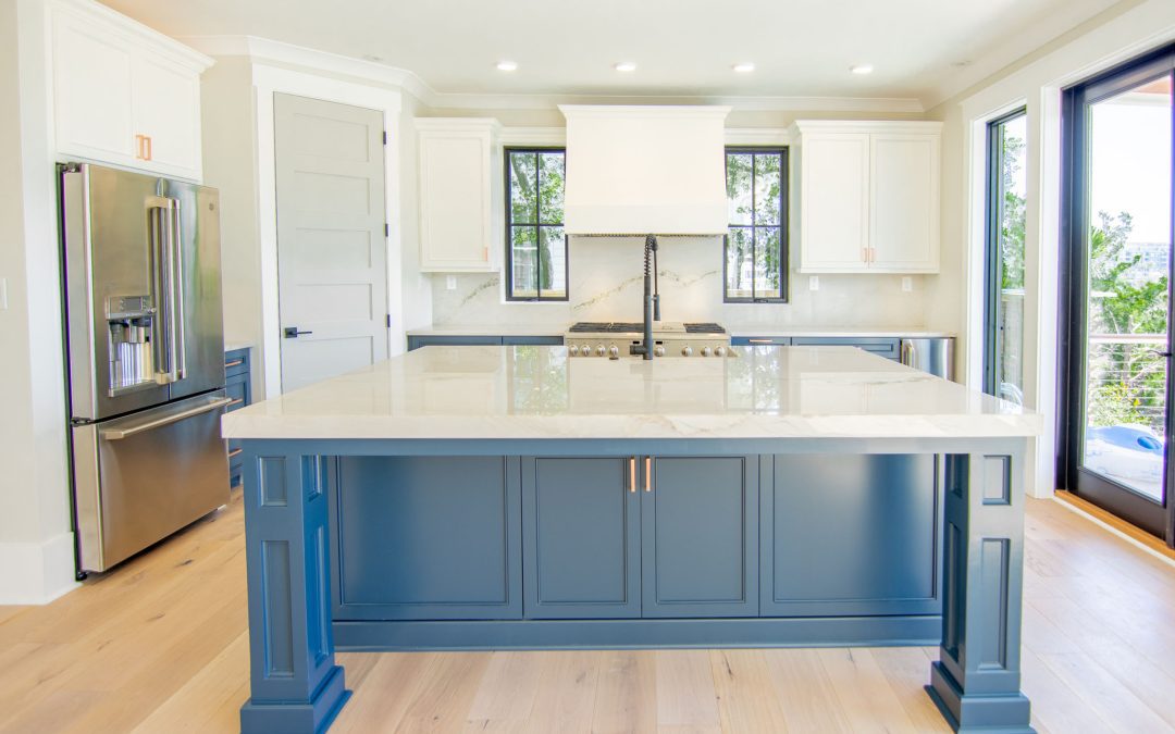 The Ultimate Charleston Kitchen Cabinet Color Guide — Coastal Trends, Two‑Tone Ideas & Durability Tips